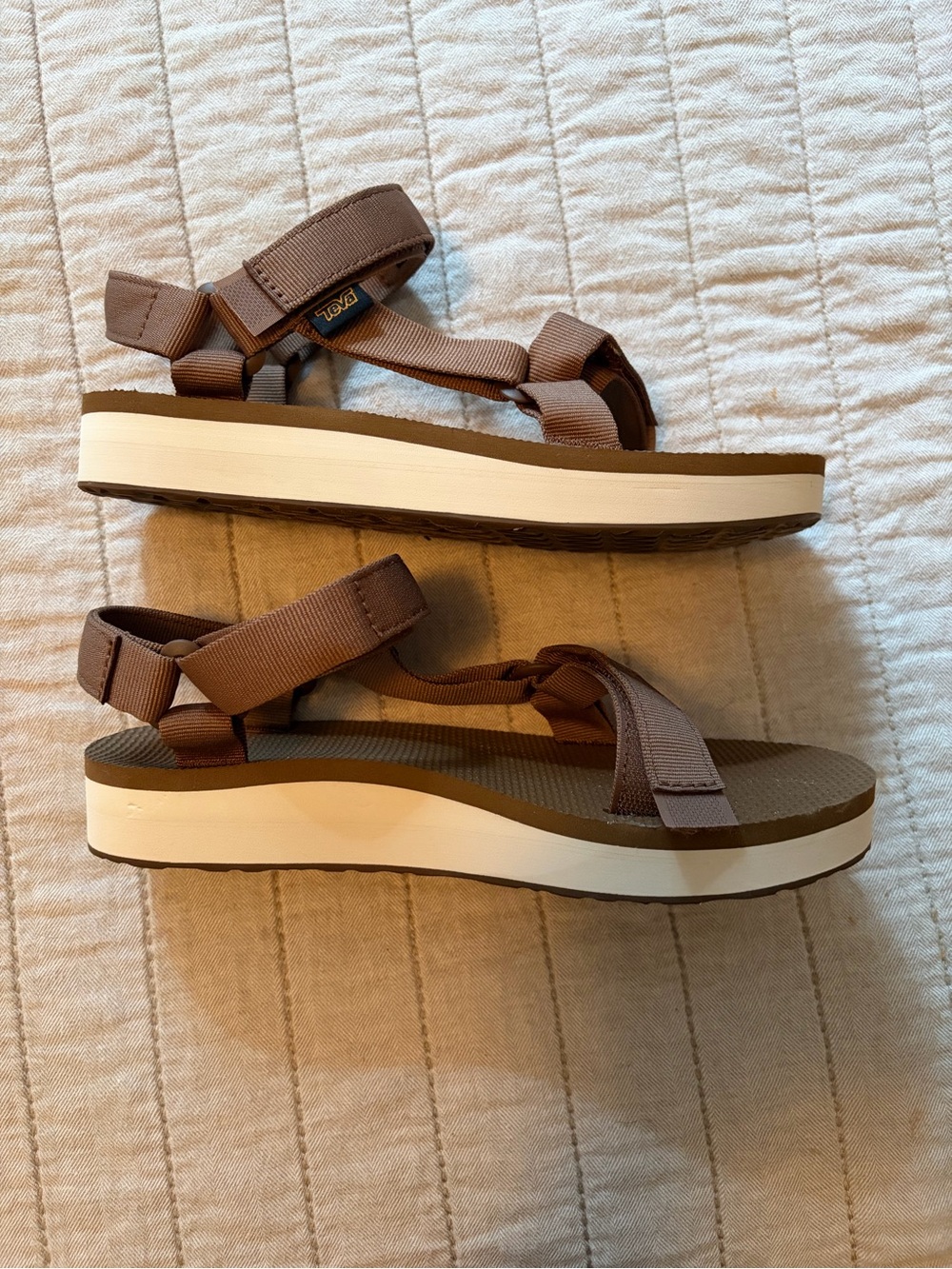 Teva Brown and White Platform Sandals EUC 8
